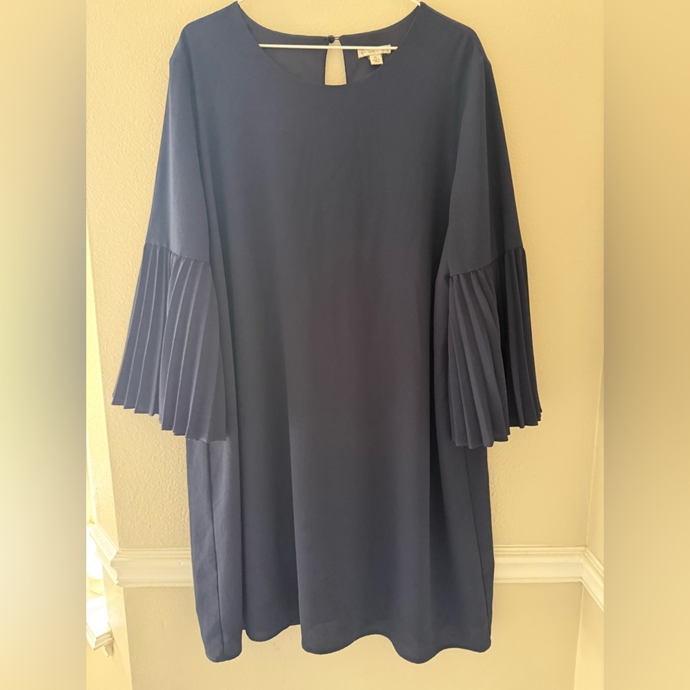 Elegant Navy Midi Dress